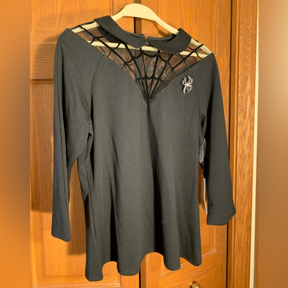 Unique Vintage NWT XL/14 knit spider top—includes spider brooch!